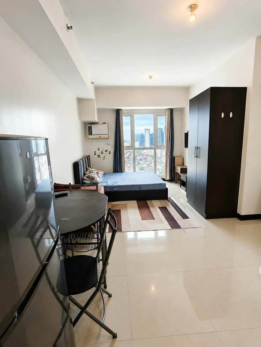 For lease by BA Luxe Properties - photo 1