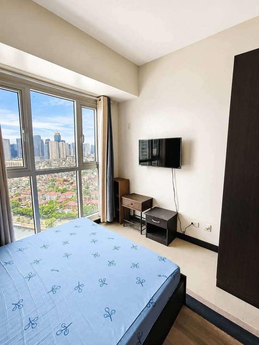 For lease by BA Luxe Properties - photo 2