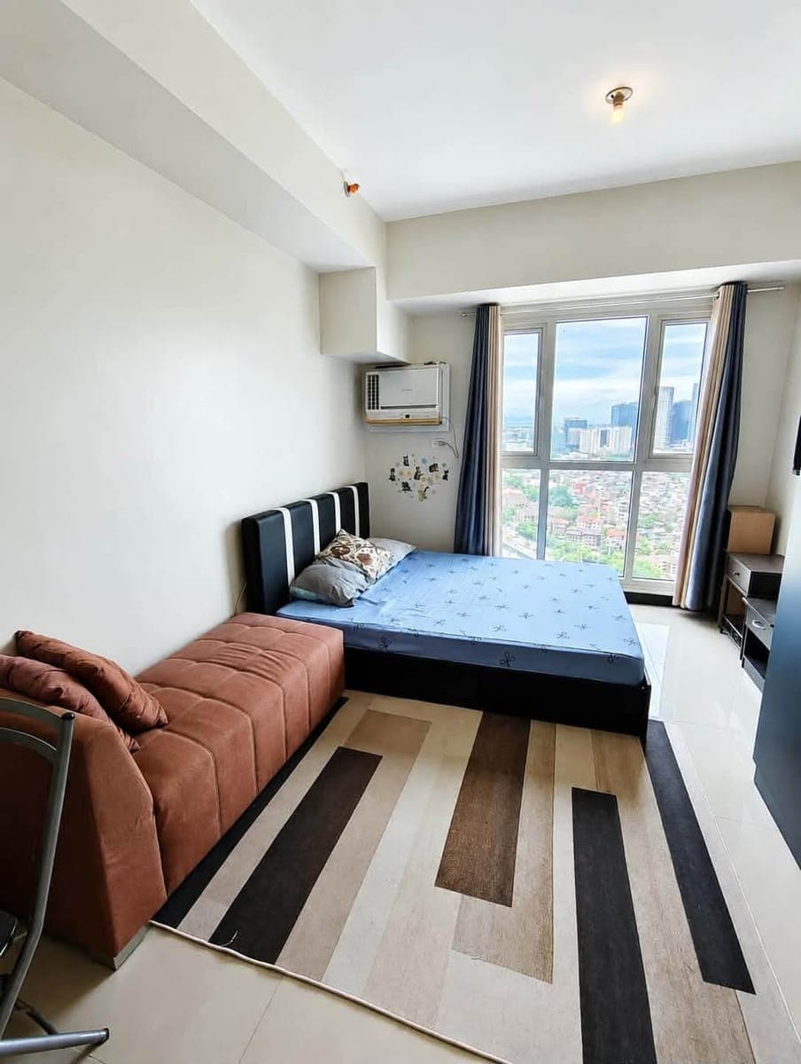 For lease by BA Luxe Properties - photo 3