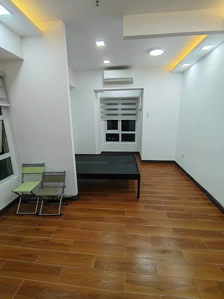 Are you looking for studio-typed Condo FOR RENT with AC, bedframe, shower heater, at built-in kitche... - photo 2