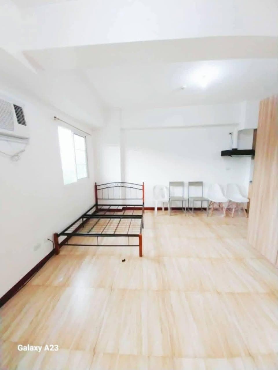 💯 STUDIO SEMI-FURNISHED CONDO UNIT FOR RENT IN APPLE ONE BANAWA CONDOMINIUM! - photo 2