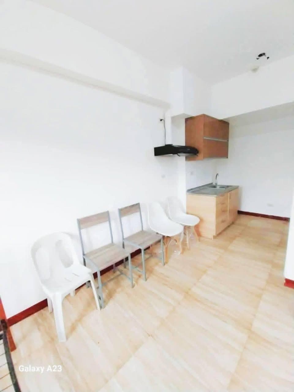 💯 STUDIO SEMI-FURNISHED CONDO UNIT FOR RENT IN APPLE ONE BANAWA CONDOMINIUM! - photo 3