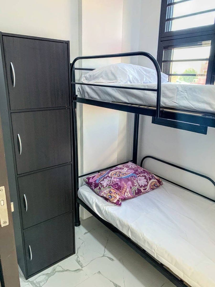 - 1 Slot Available Bed Space for Male - - photo 4