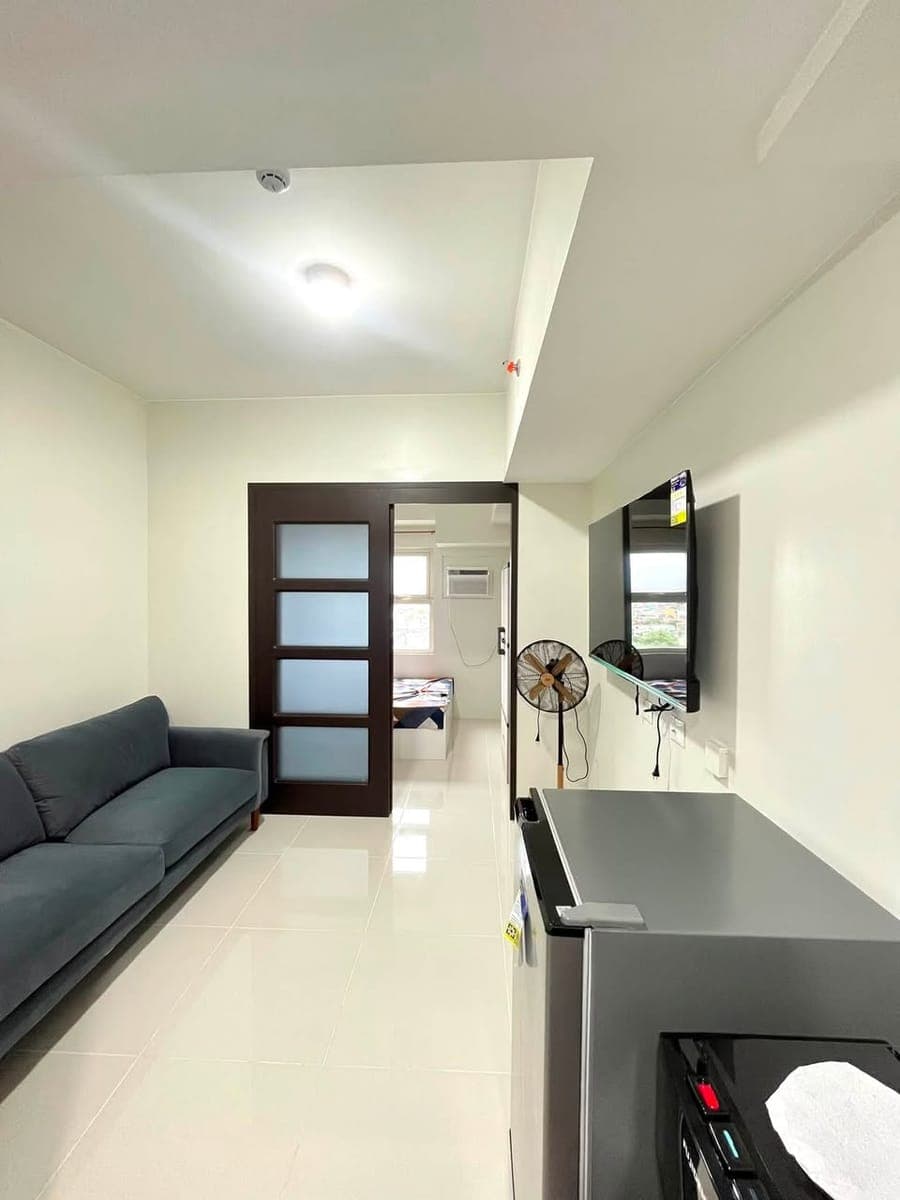 20k Monlthly 1 Bedroom for Rent at Ridgewood Premier Taguig City , Available for Viewing anytime ! - photo 2