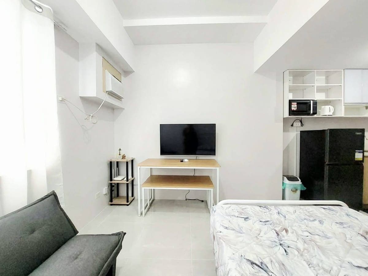 “Casa Mira Towers Studio for Rent – Furnished | Near City & Airport” - photo 2