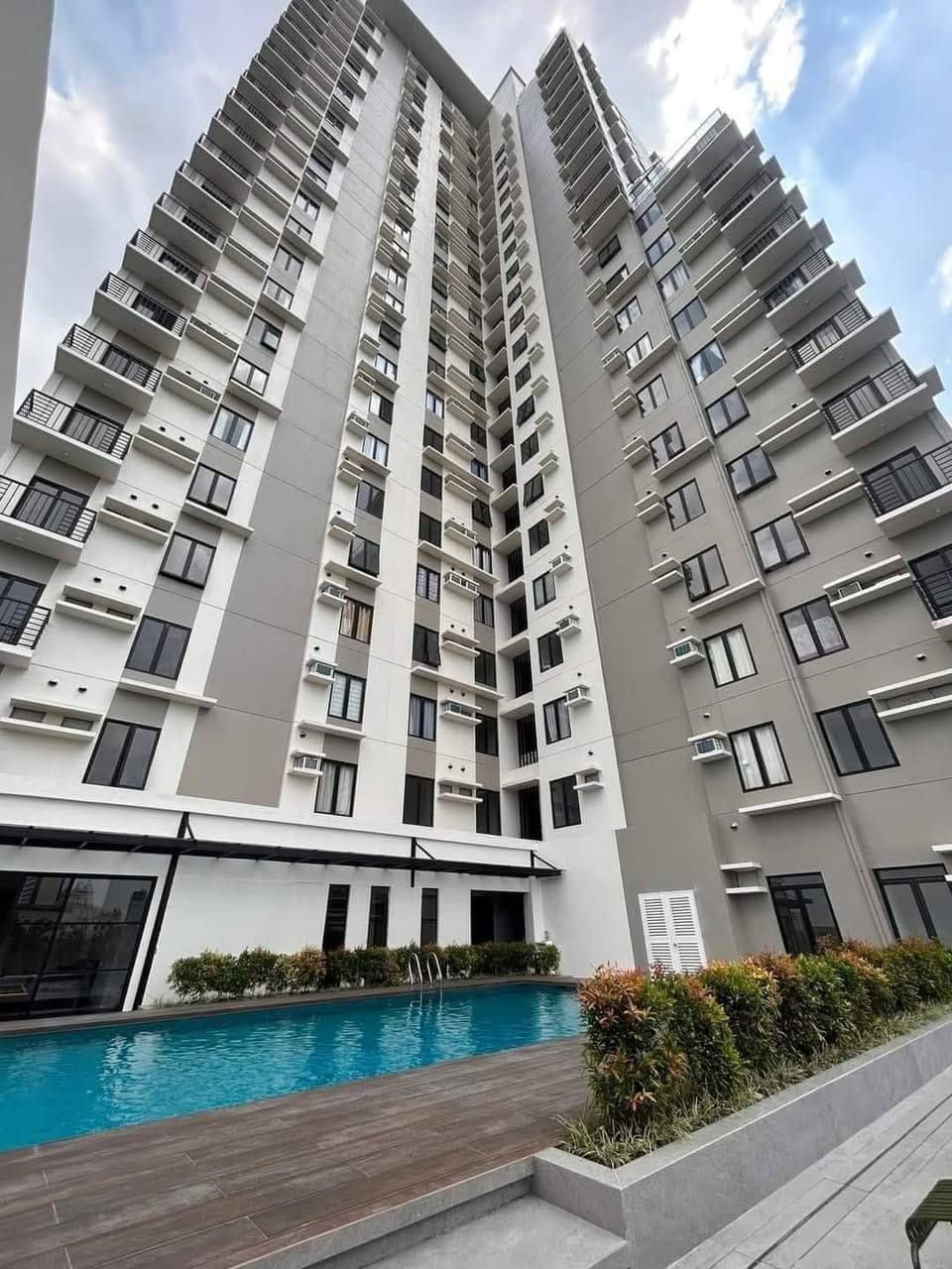 Looking for a Studio Unit for Rent? - photo 1