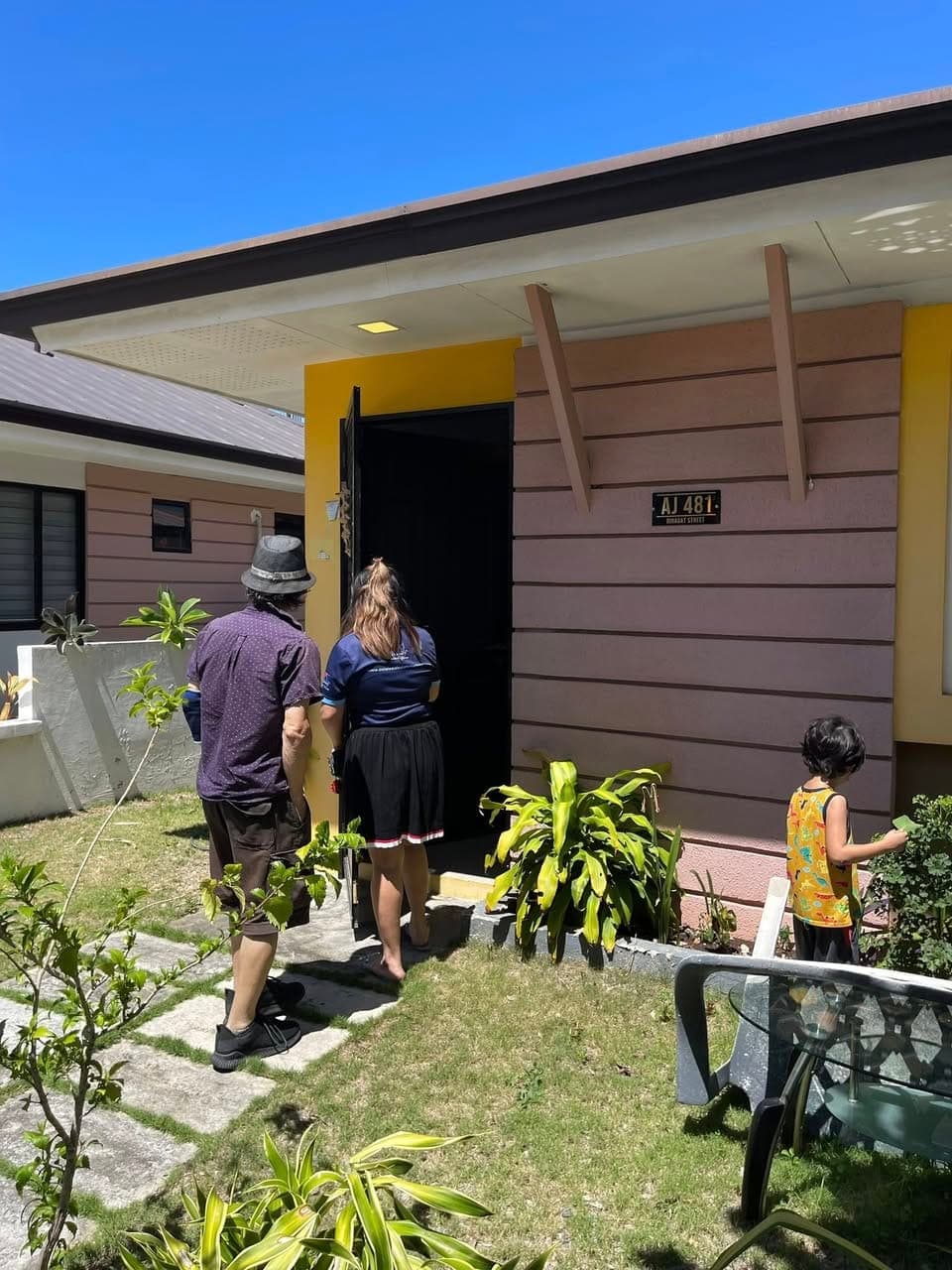 House and lot viewing here in Ajoya Cordova. - photo 4