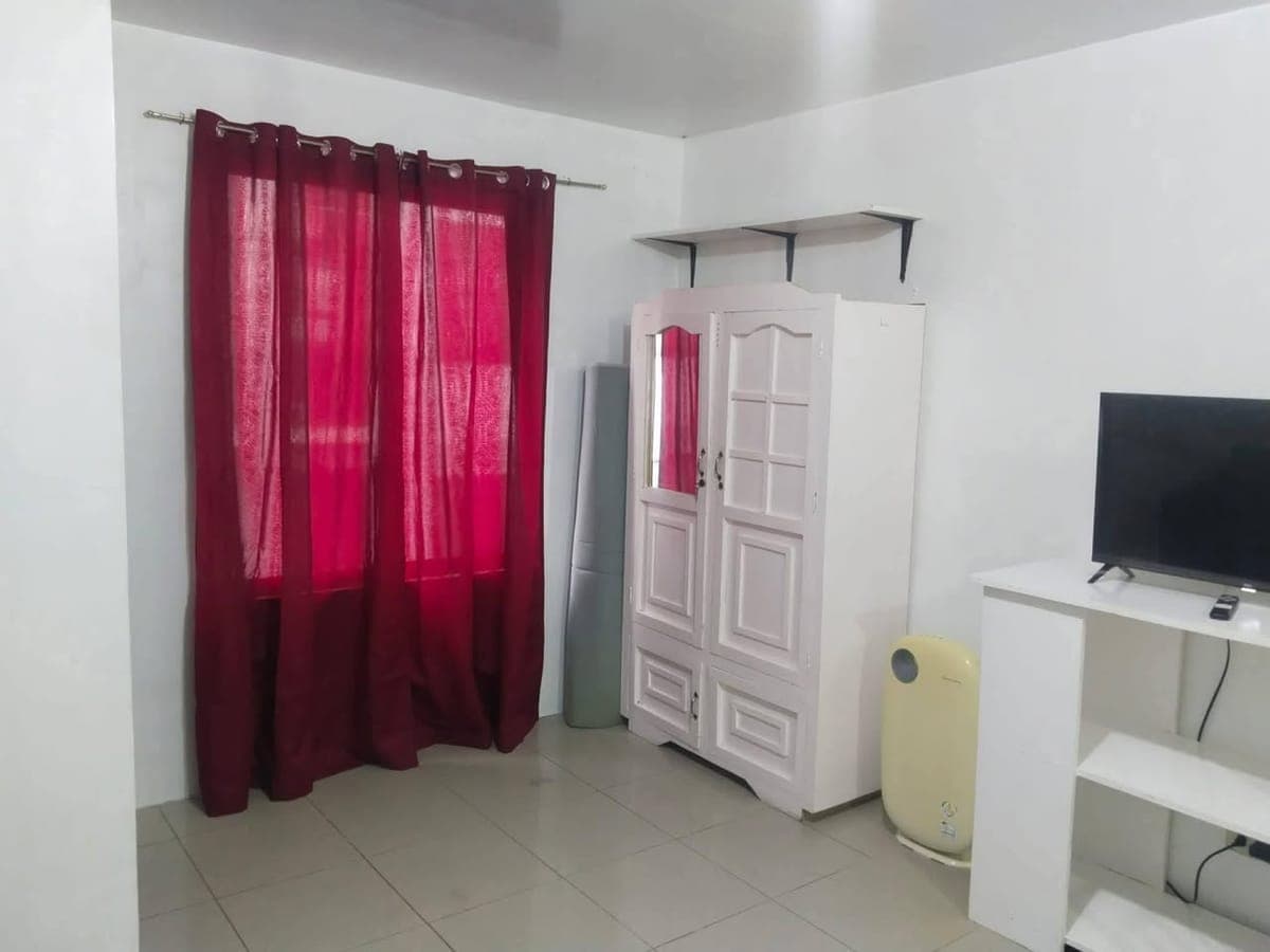 For Rent Studio Unit in Deca Tisa - photo 2