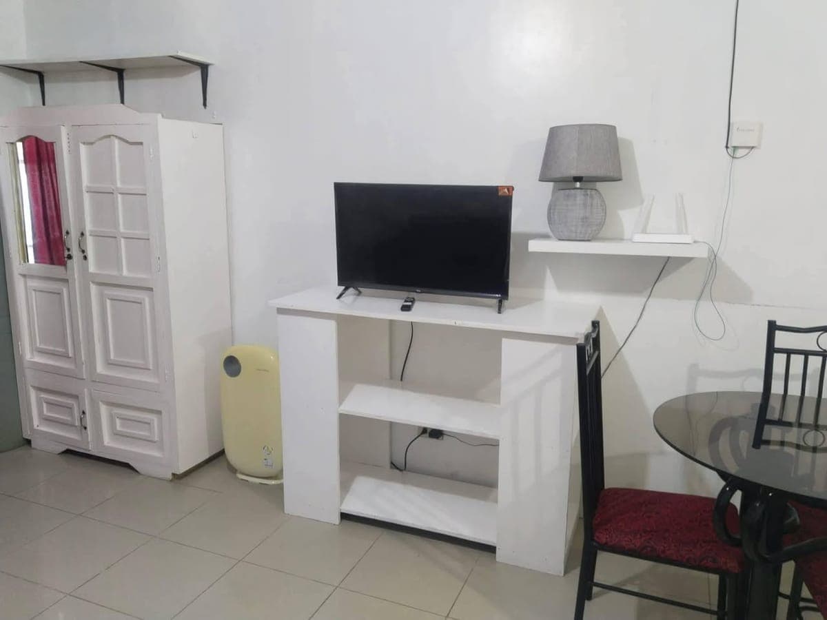 For Rent Studio Unit in Deca Tisa - photo 5