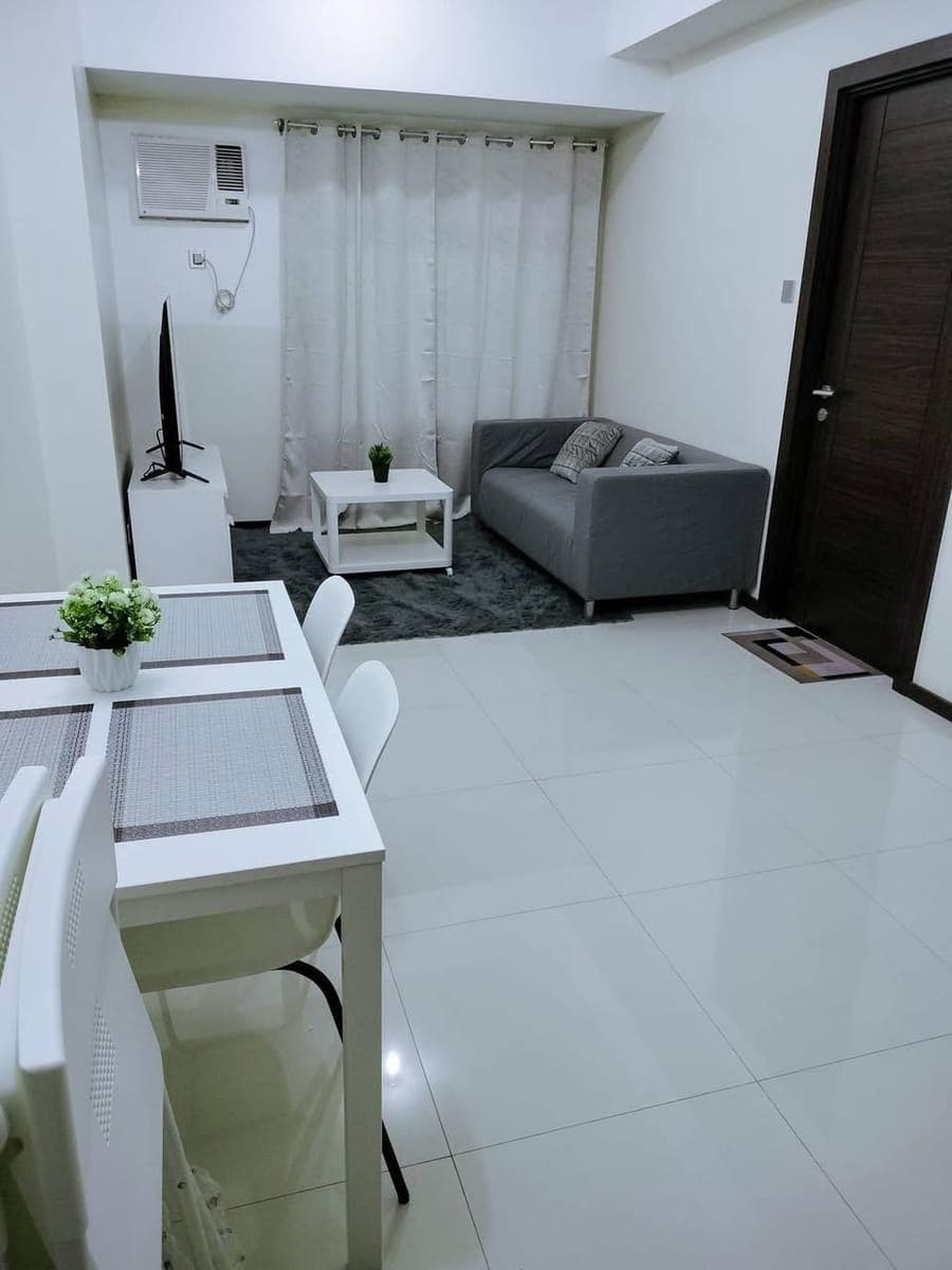 For Rent - photo 2