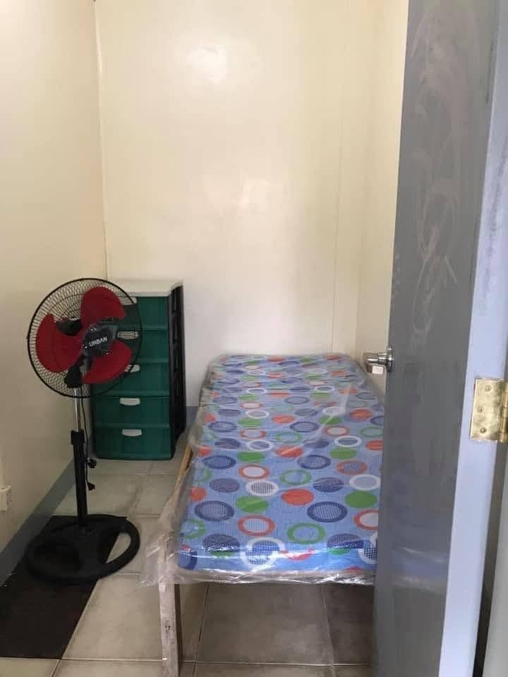 Solo Female Bedspace - photo 1