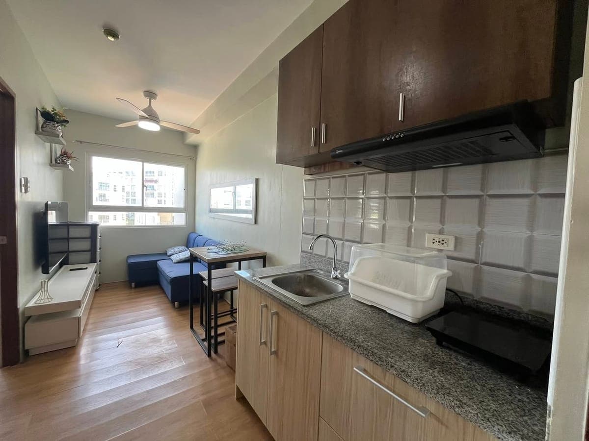 1 BR WITH BALCONY FOR RENT - photo 3