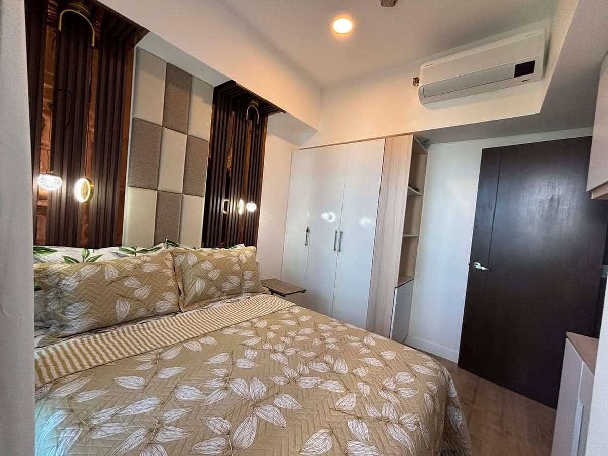 ## **Brand New Corner 2BR with Balcony at 38 Park Avenue Cebu IT Park with Fast Internet** - photo 3