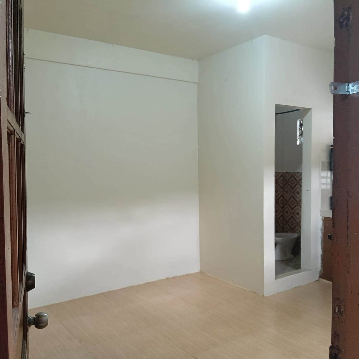 ***** STUDIO TYPE APARTMENT FOR RENT ***** - photo 4