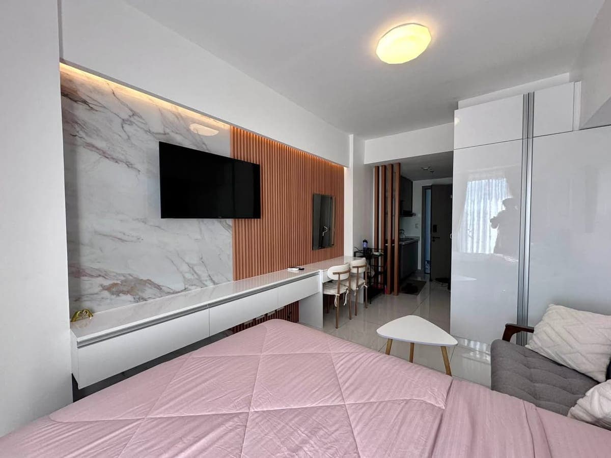✨ FOR RENT: Modern & Cozy Studio with Balcony! ✨ - photo 2