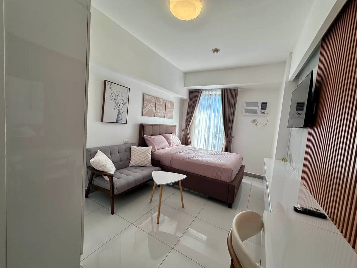 ✨ FOR RENT: Modern & Cozy Studio with Balcony! ✨ - photo 3
