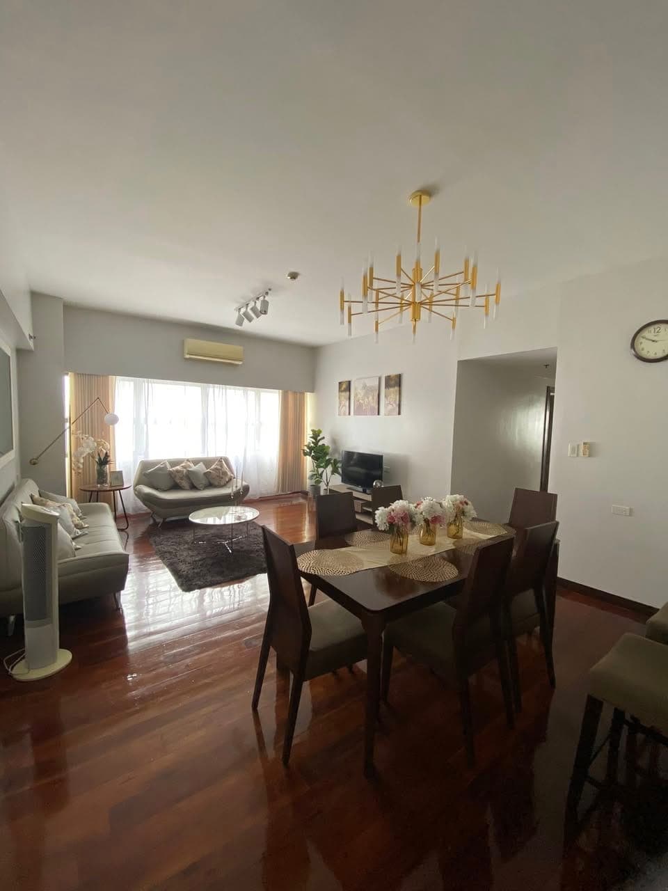 3BR Avalon Condo with Maid’s Quarters and parking for rent - photo 1