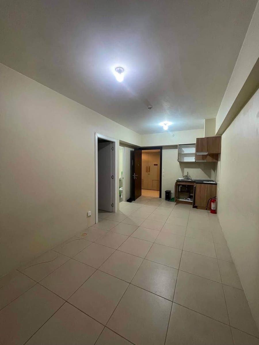 🏙️ CONDO FOR RENT - photo 3