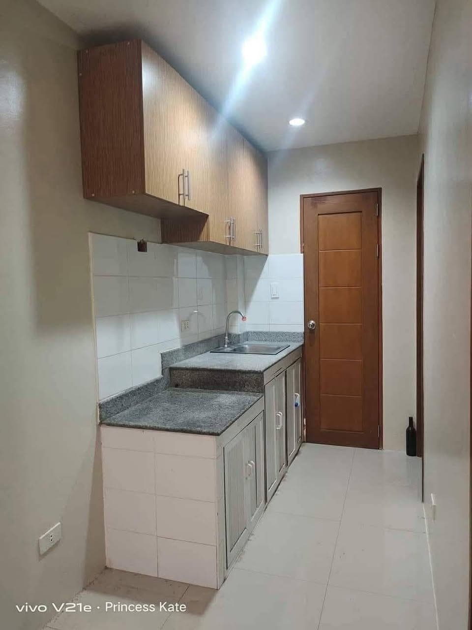 LAHUG GEM! 2-Bedroom Home for Rent 🌟 - photo 4