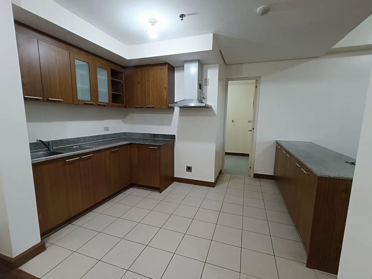 FOR RENT: - photo 4