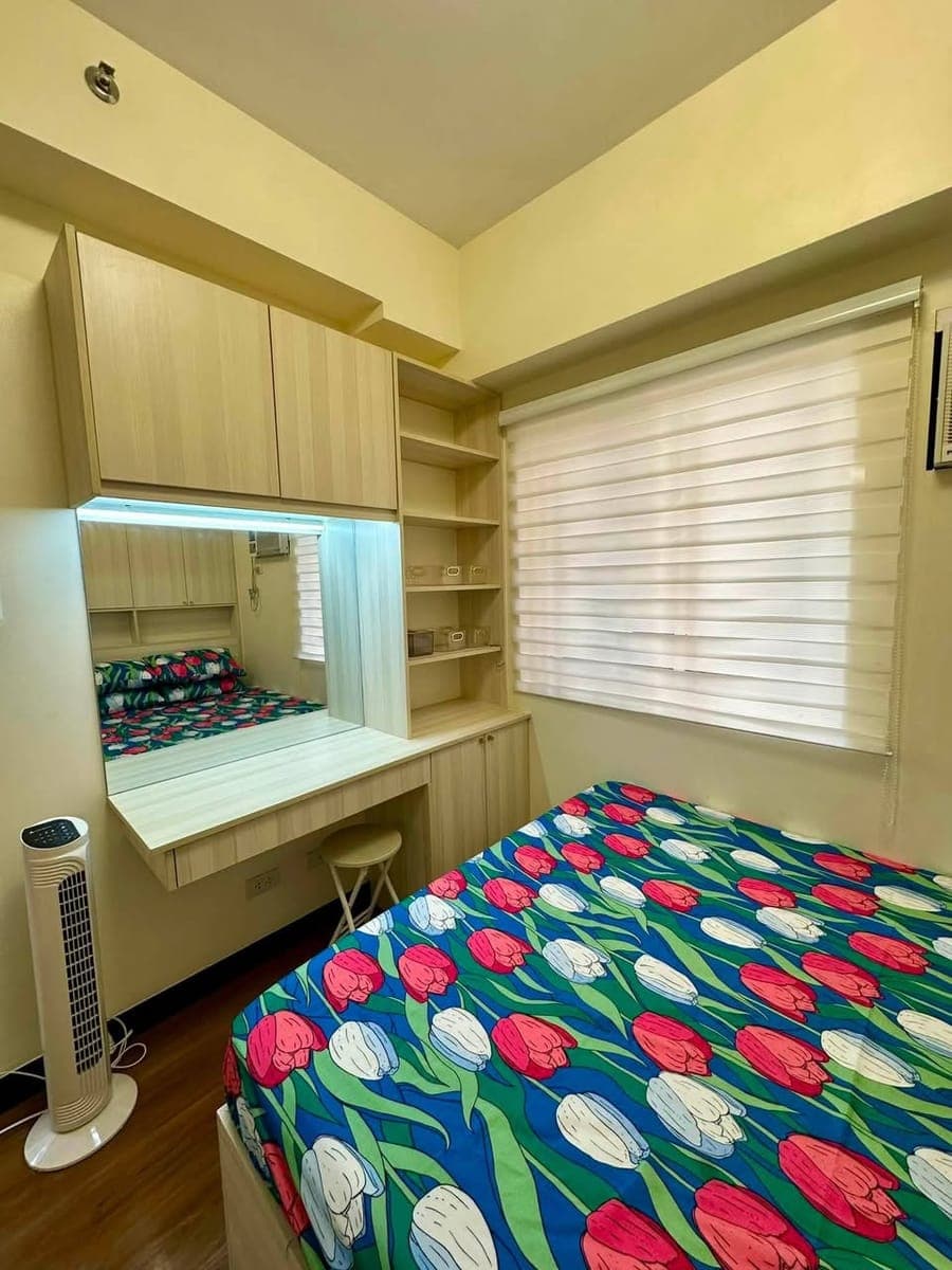 🏡 FOR RENT | FULLY FURNISHED 2BR CONDO WITH PARKING - photo 2