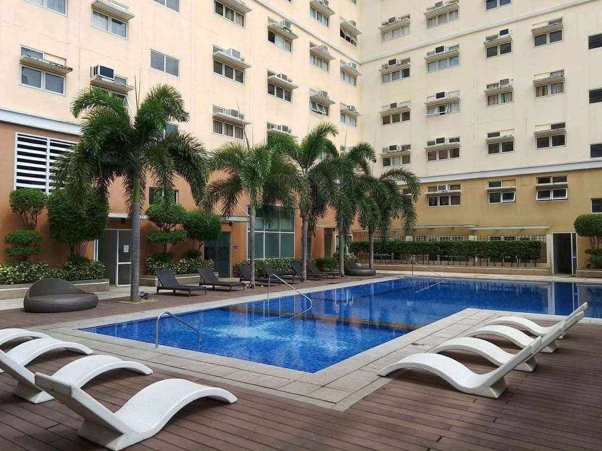Cozy Studio Condo for Rent in Holland Park, Southwoods City! 🌟 Converted to 1 bedroom with partitio... - photo 4