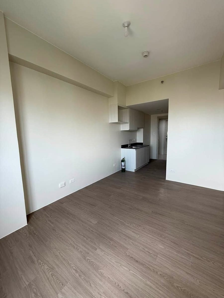 🏡 FOR RENT | 2 Bare Studio Units and Parking at Hawthorne Heights, Katipunan - photo 2
