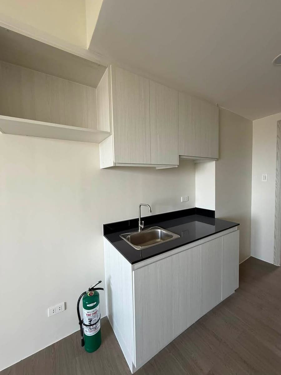 🏡 FOR RENT | 2 Bare Studio Units and Parking at Hawthorne Heights, Katipunan - photo 3
