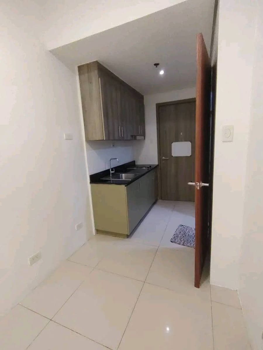 RUSH CONDO FOR RENT: - photo 1
