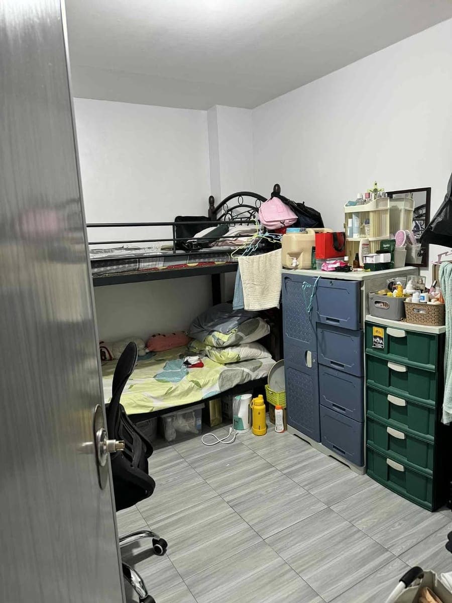 BED SPACE FOR FEMALE ONLY. - photo 3