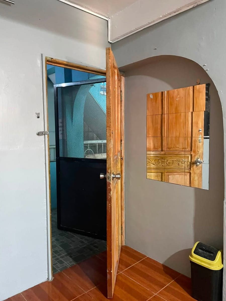 Available room for rent - photo 4