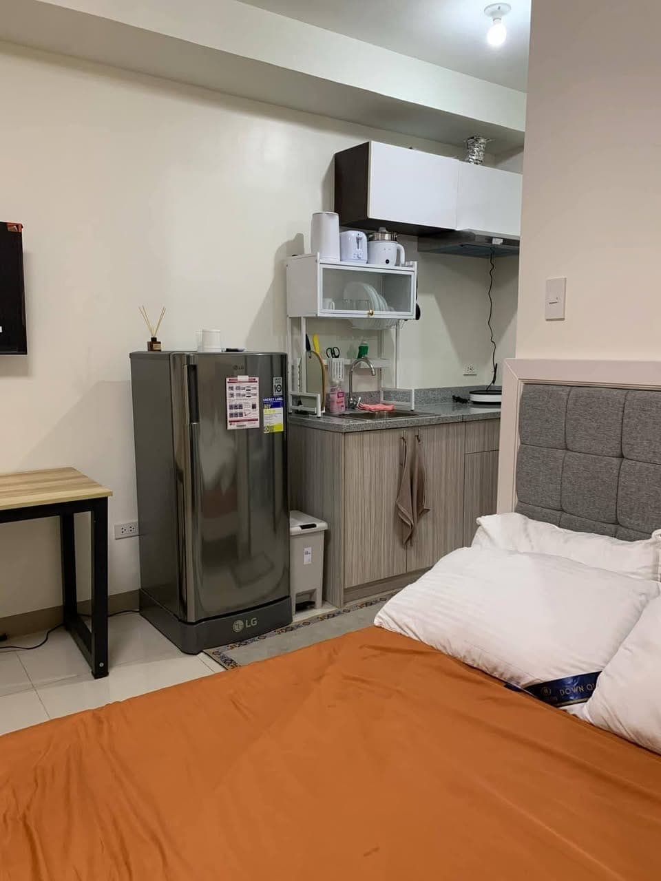 📣FOR RENT CASAMIRA LABANGOB STUDIO CONDO UNI - photo 3