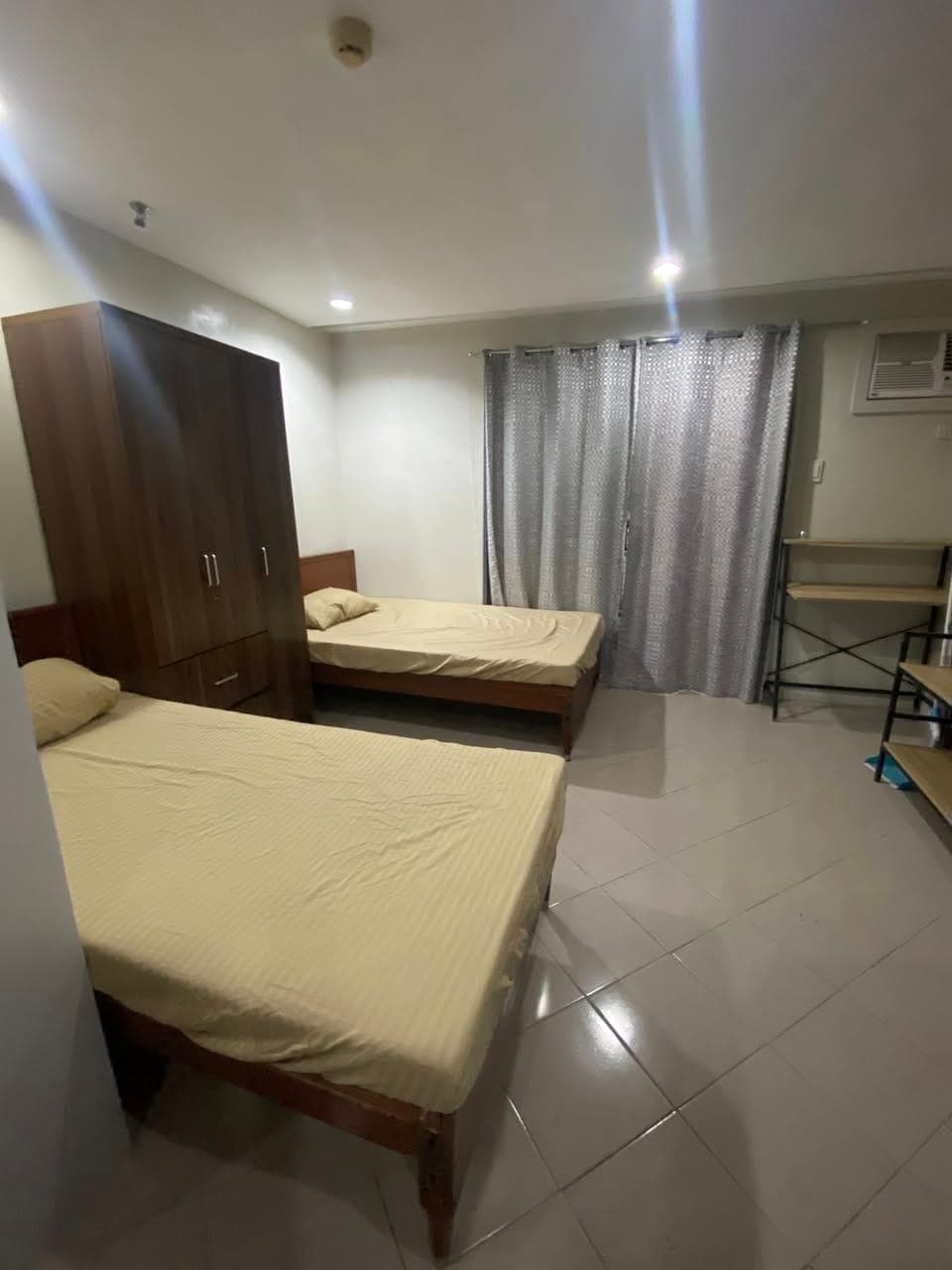 🏢✨ FOR RENT: Furnished Studio Unit with Balcony ✨🏢 - photo 1