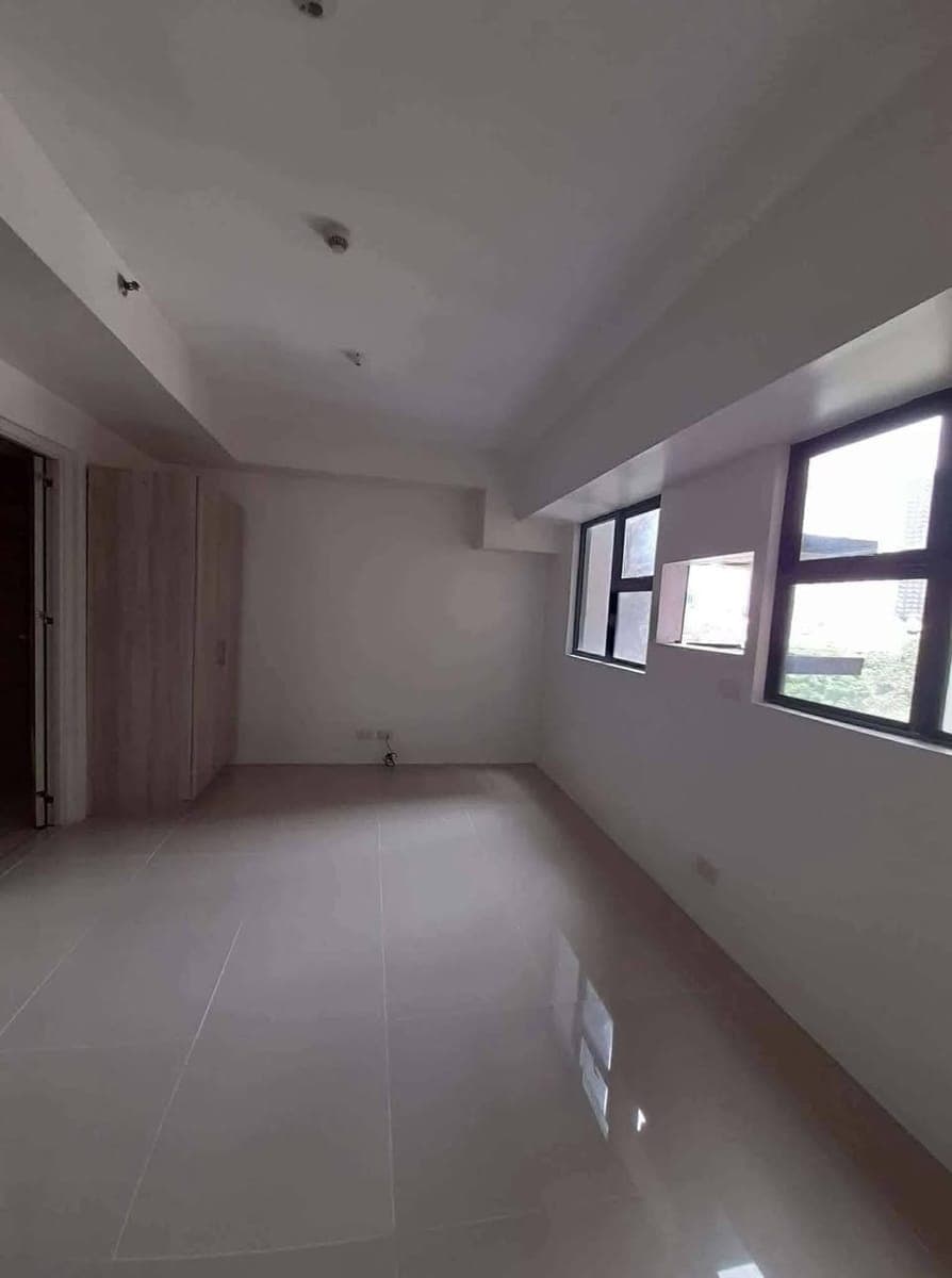 FOR RENT; - photo 1