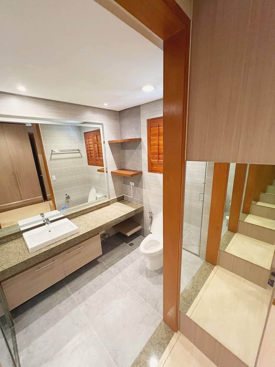 𝐅𝐎𝐑 𝐑𝐄𝐍𝐓: 3BR House and Lot with 3 parking at Glendale Heights, Quezon City - photo 3