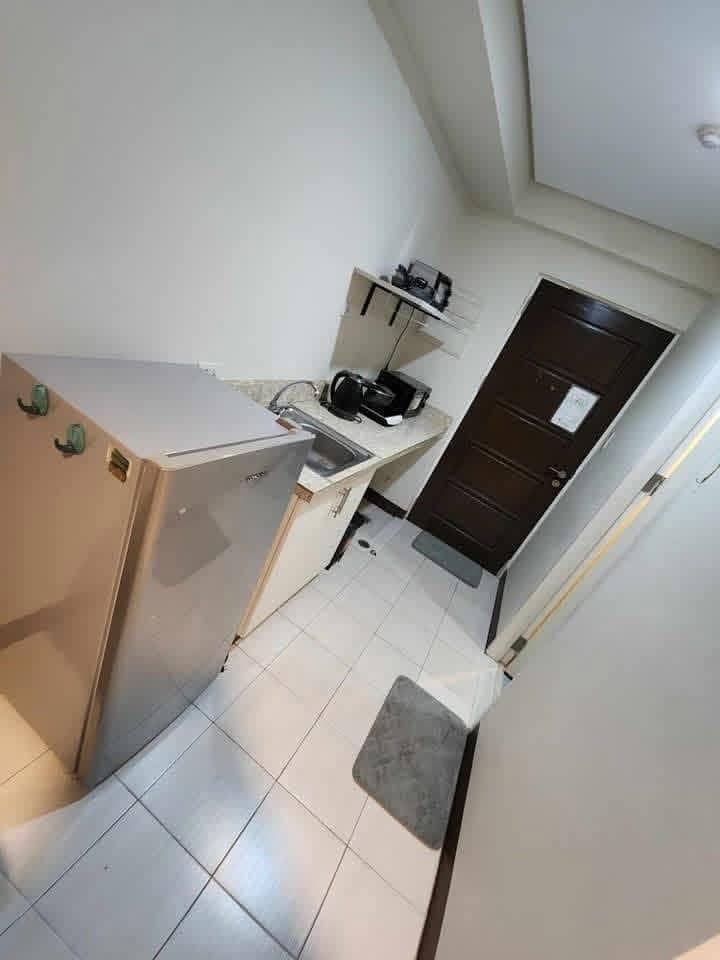 Fully furnished studio unit in Persimmon Mabolo 17k include condo dues and wifi for rent. - photo 3
