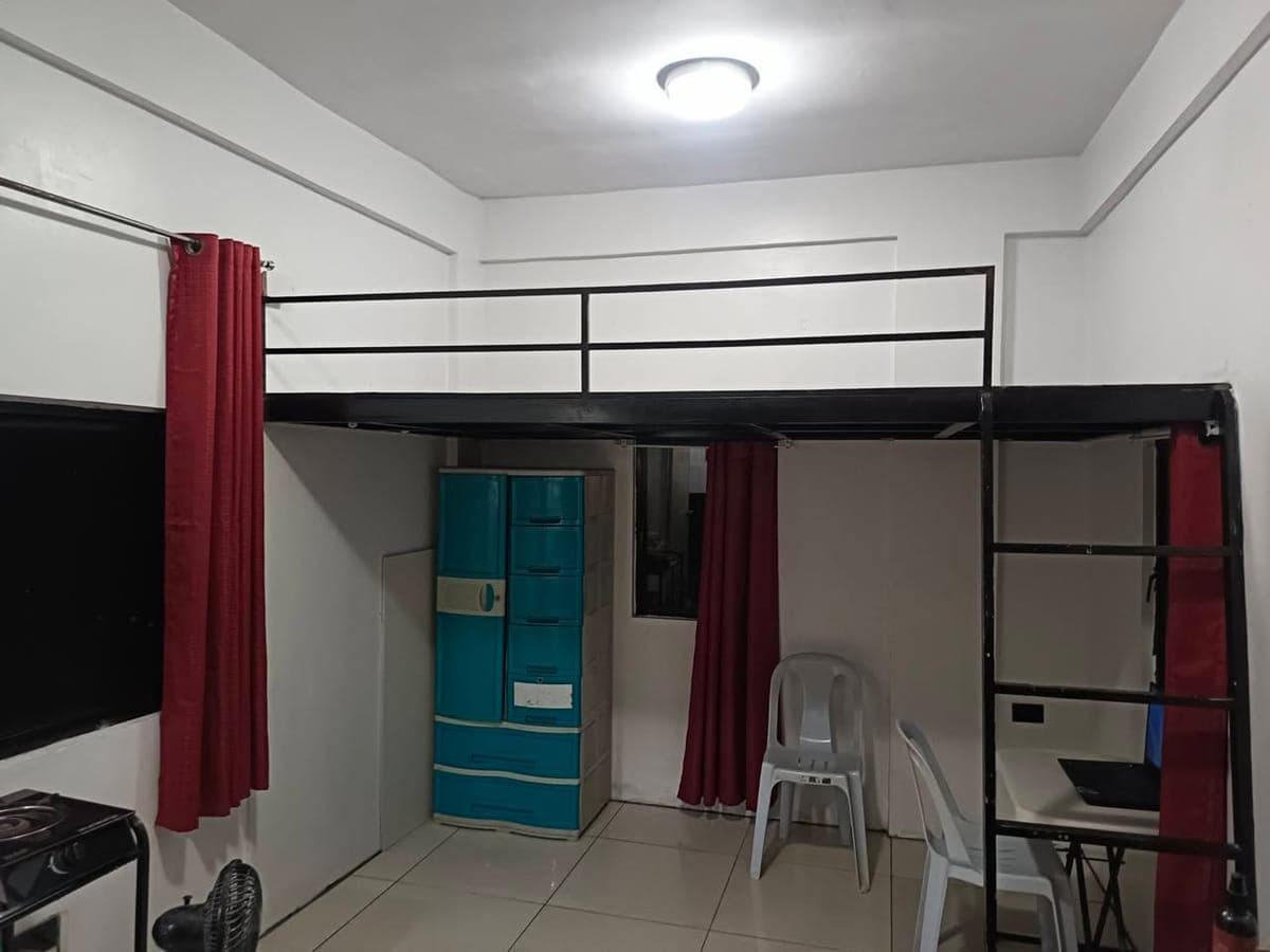 House for rent studio type with loft. - photo 3
