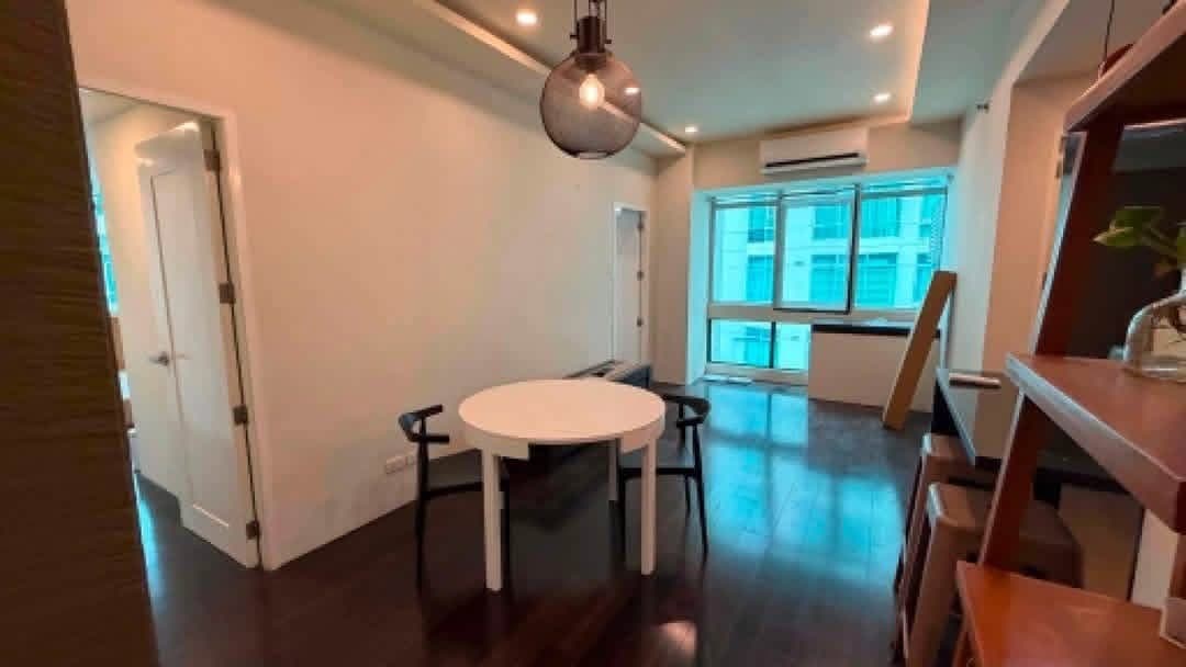 📍 Grand Hamptons 1 BGC - 2BR With Parking - photo 1