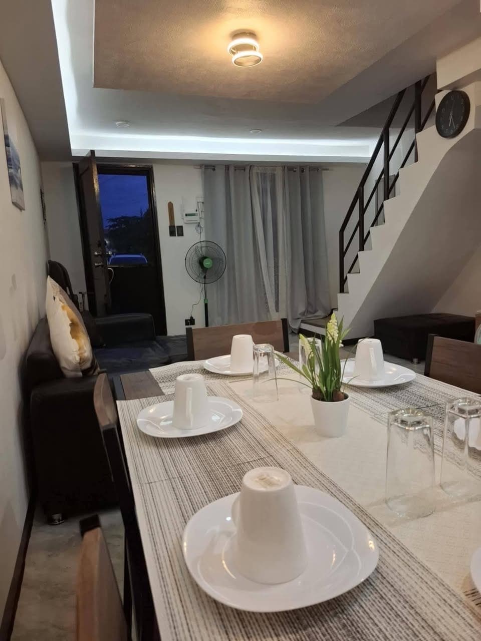 🏡 House for Rent - photo 3