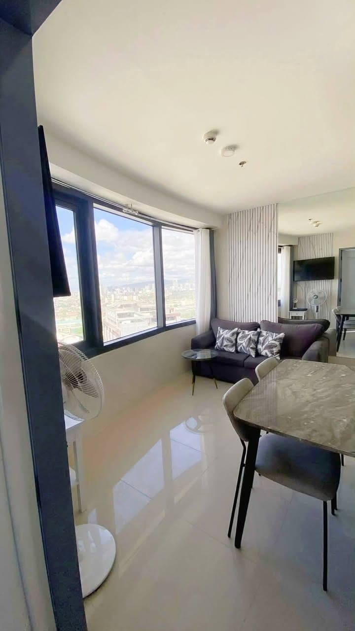 Fully furnished 1BR condo beside SM J Mall Mandaue for only ₱30K/month (excluding condo dues)✨ - photo 3