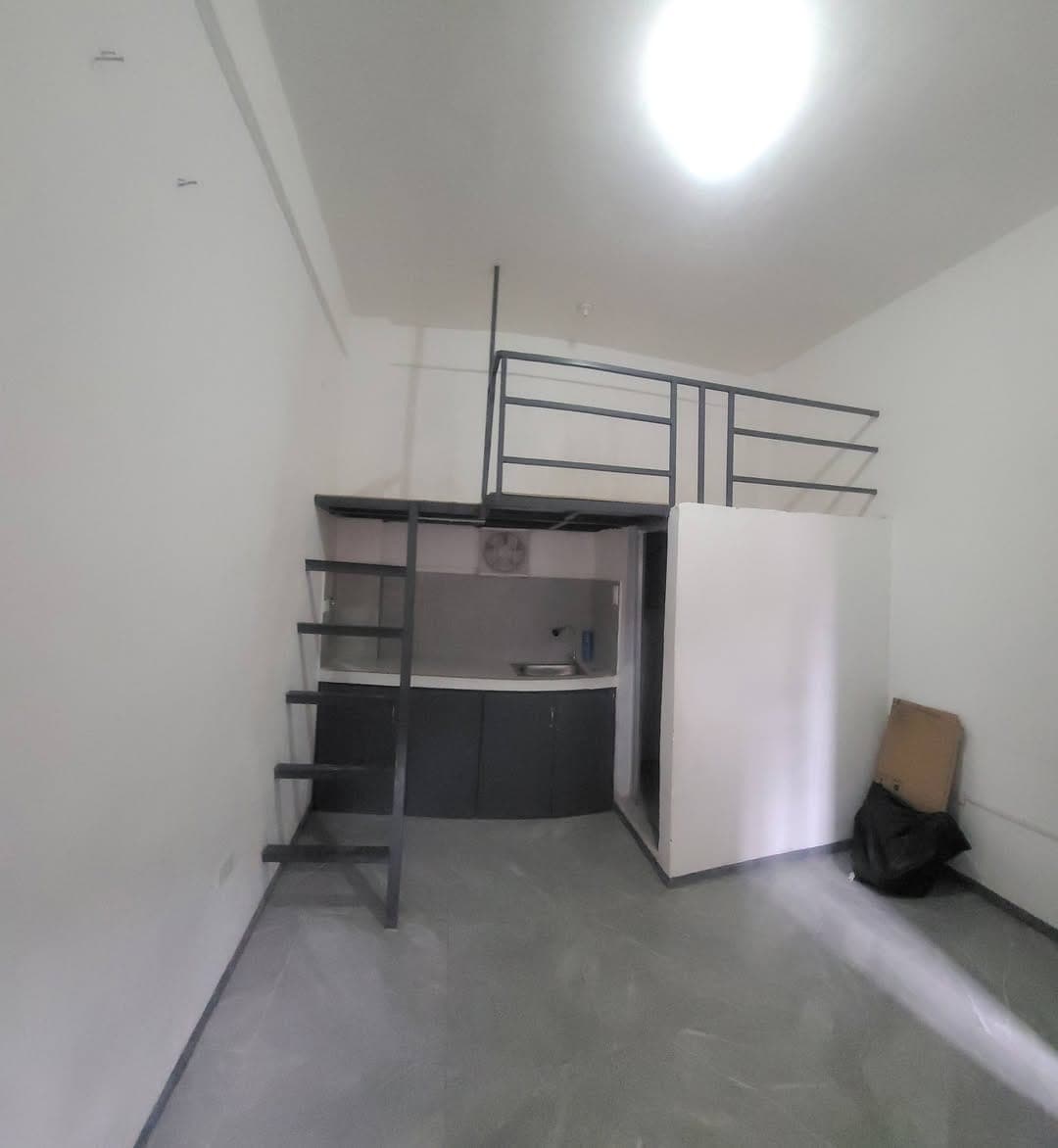ROOM FOR RENT ( Loft type ) - photo 3