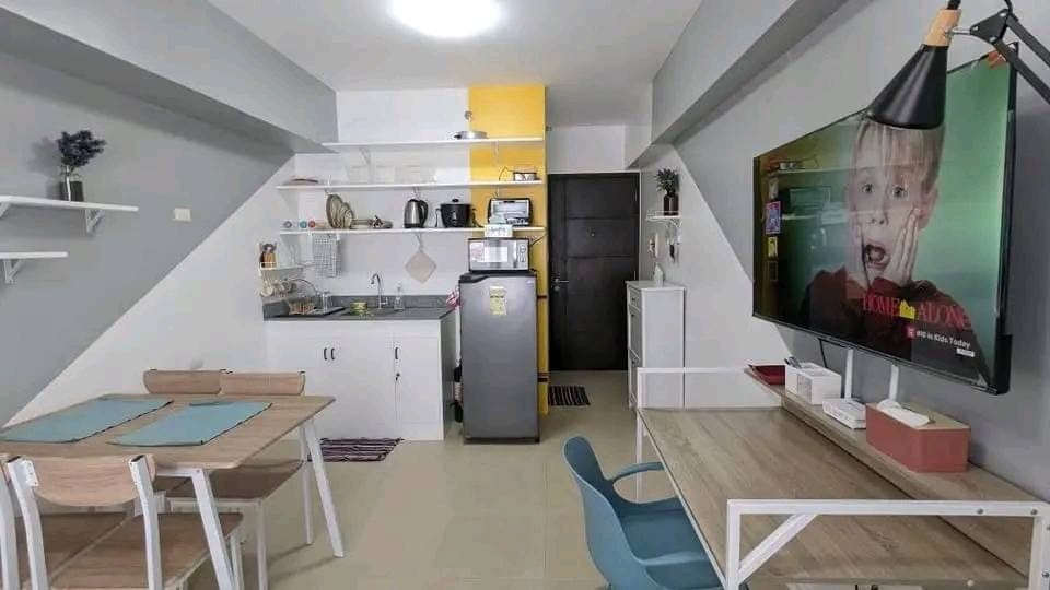 For Rent Studio Unit in Avida Riala Tower Cebu IT Park - photo 2