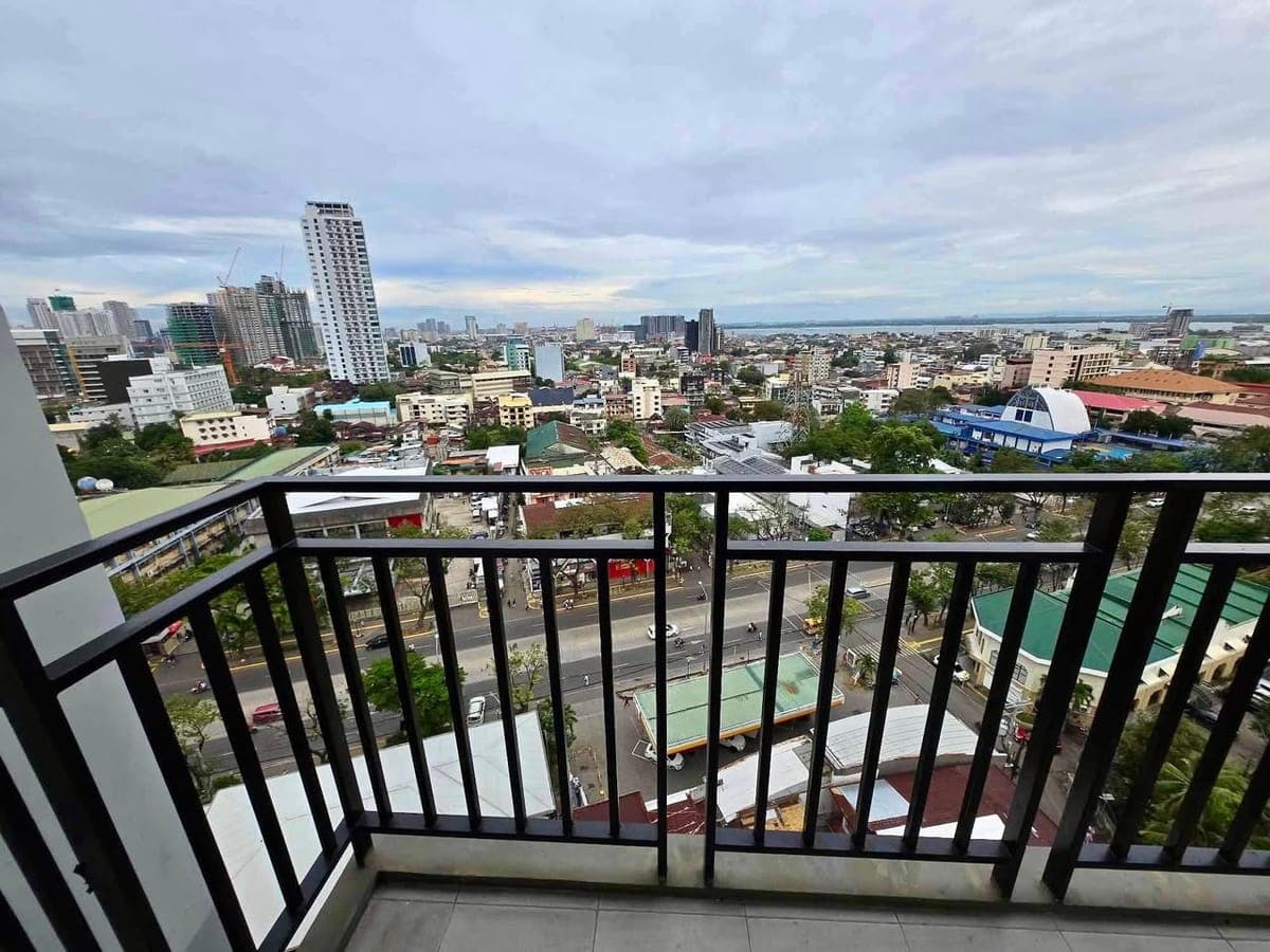 FOR RENT IN WEST JONES OSMENA - photo 1