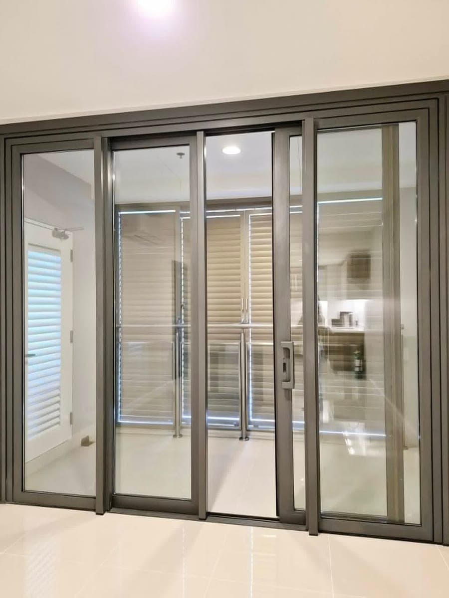 FOR RENT: Unit at Arca South, Taguig City - photo 2