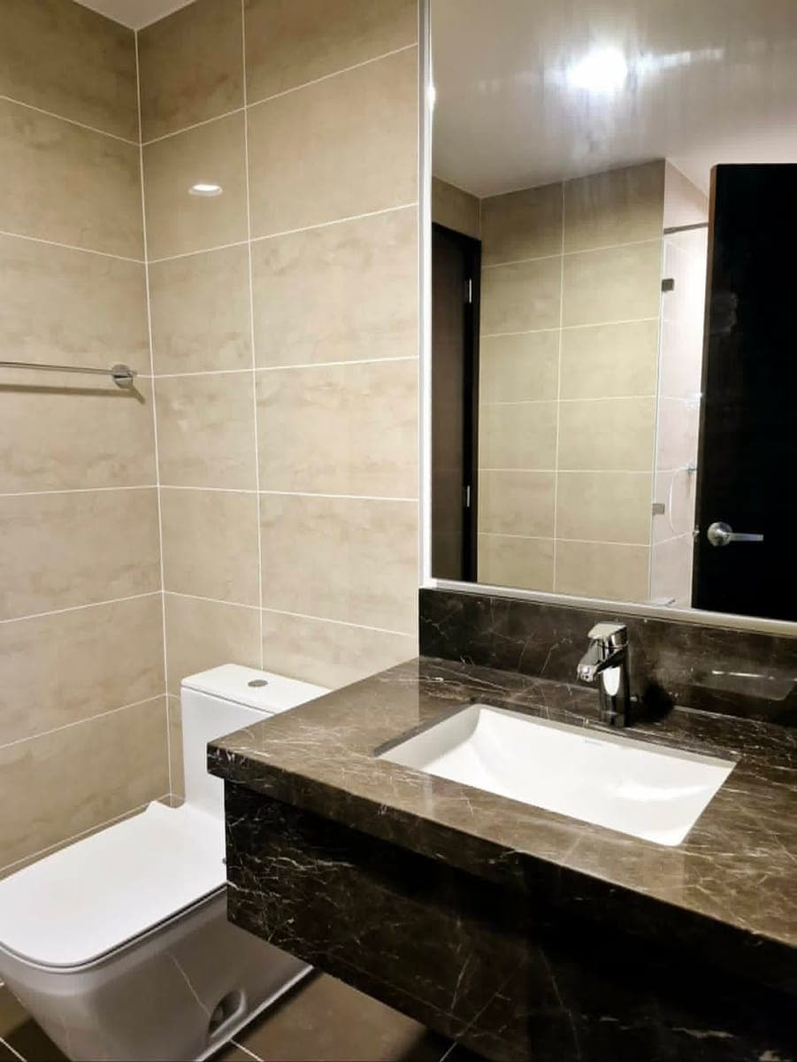 FOR RENT: Unit at Arca South, Taguig City - photo 3