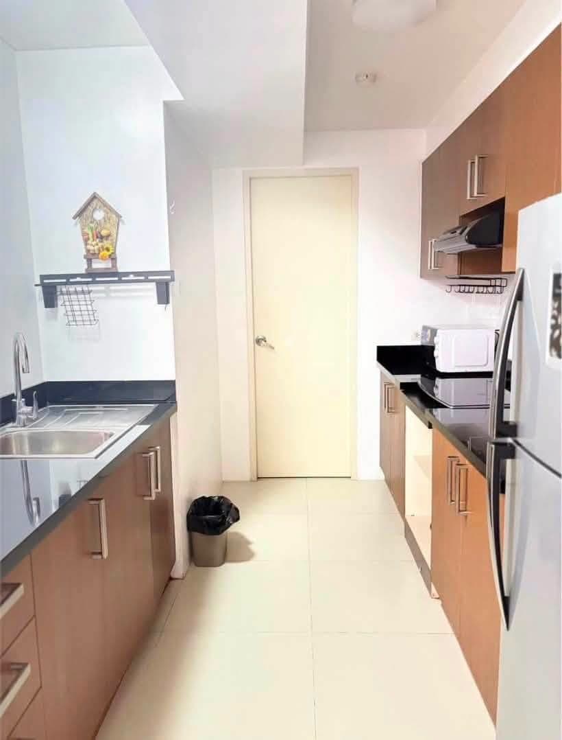 FOR LEASE: Fully furnished 2 Bedroom unit at Red Oak, Two Serendra, BGC - photo 4