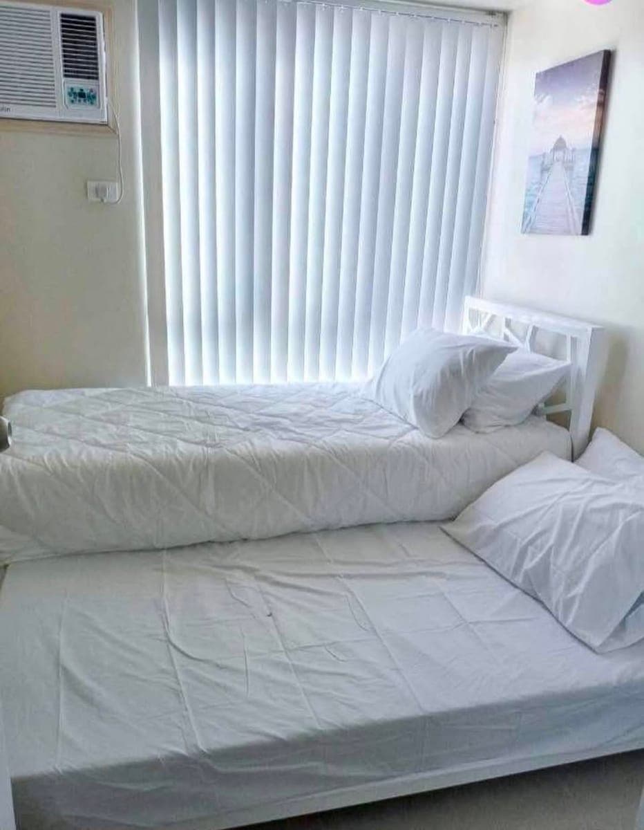Condo Unit for Rent in BGC - photo 1
