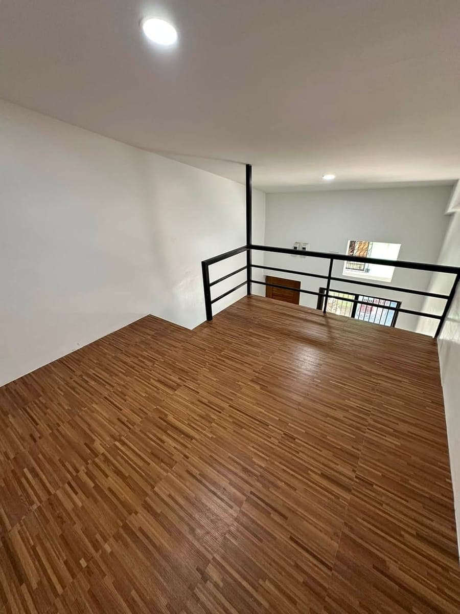 STUDIO LOFT ROOM FOR RENT - photo 5
