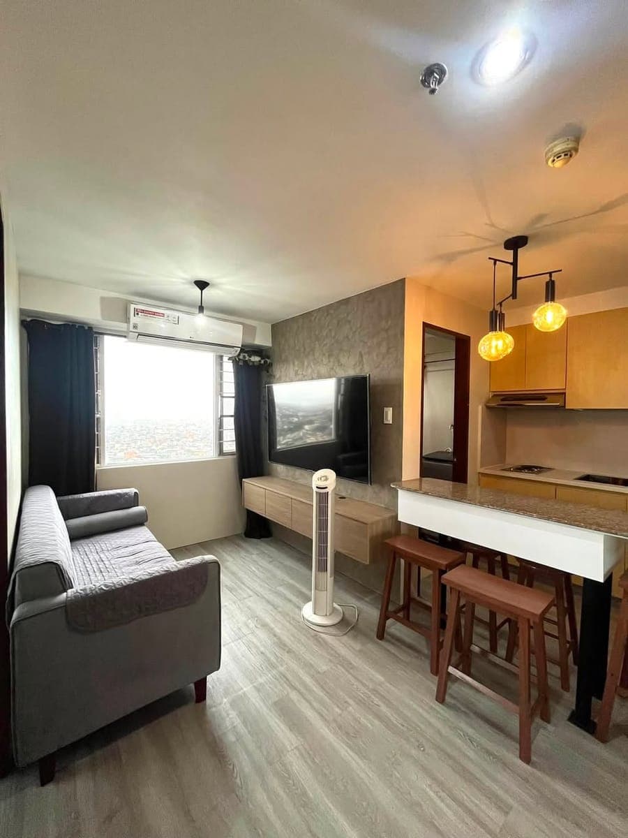 28K ONLY! 2BR CONDO FOR RENT 10 MINS TO BGC - photo 3