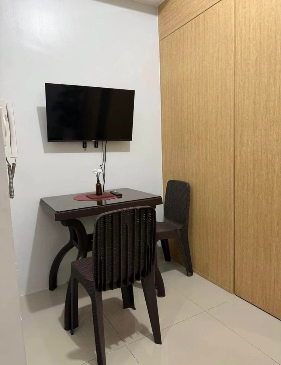 🏢 RUSH CONDO FOR RENT – Grass Residences Tower 5. 1 month adv 1 month dep only - photo 2